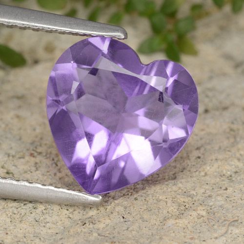 2.76ct Natural Violeta medio Amatista, Corazón, VS