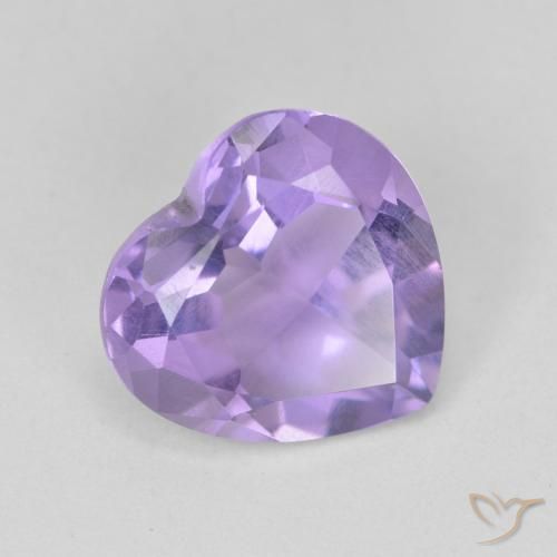 Amatista Violeta medio natural de 3.02 ct, Corazón, VS