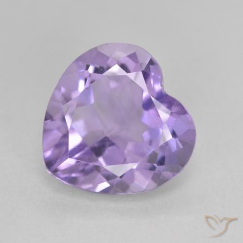 Amatista Violeta medio natural de 3.03 ct, Corazón, VS