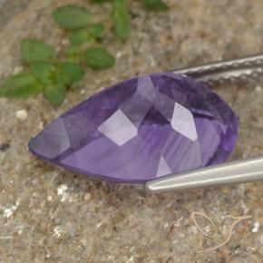 Amatista Violeta medio natural de 5.37 ct, En forma de pera, VS