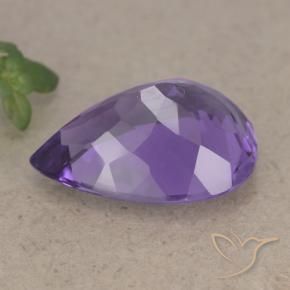Amatista Violeta medio natural de 6.50 ct, En forma de pera, VS
