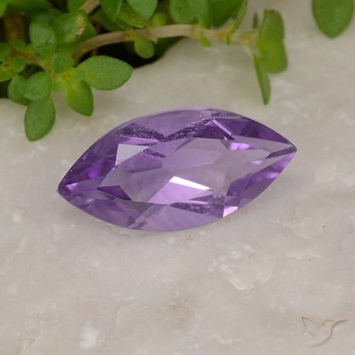 Amatista Violeta rosáceo oscuro natural de 1.48 ct, Marquesa, VS