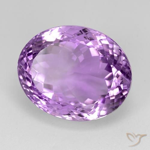 Amatista Violeta rosáceo medio natural de 25.80 ct, Ovalada, IF