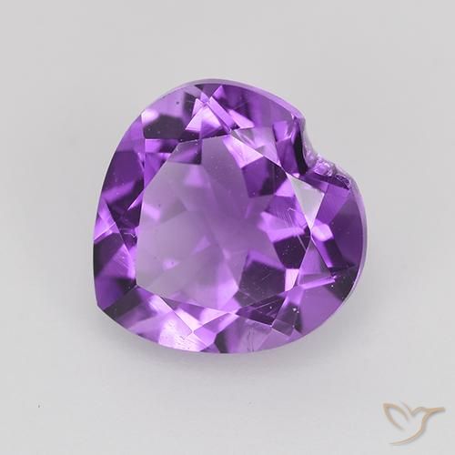 Amatista Violeta vívido natural de 1.44 ct, Corazón, VS