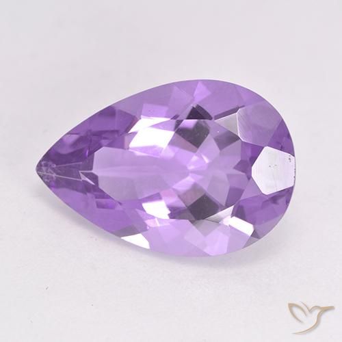 Amatista Violeta medio natural de 4.64 ct, En forma de pera, VS