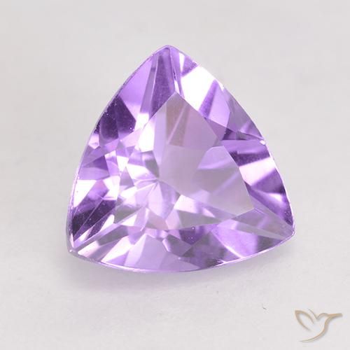 Amatista Violeta medio natural de 1.54 ct, Trillón, VS