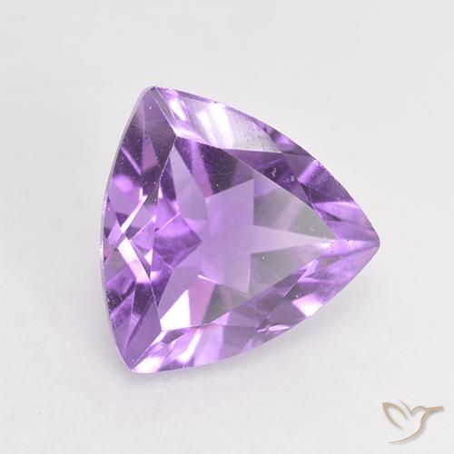 Amatista Violeta medio natural de 1.52 ct, Trillón, VS