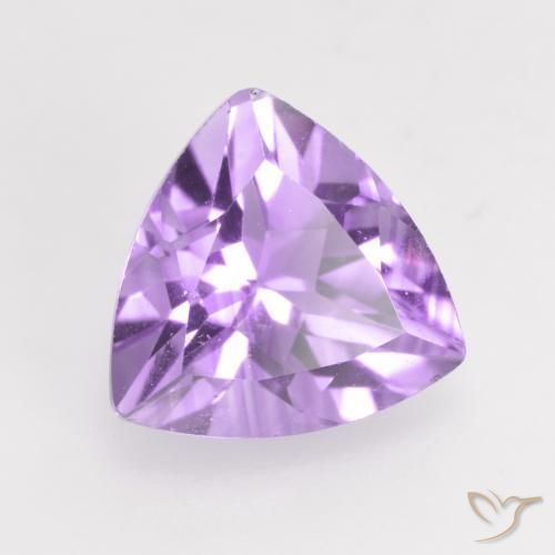 Amatista Violeta medio natural de 1.58 ct, Trillón, VS