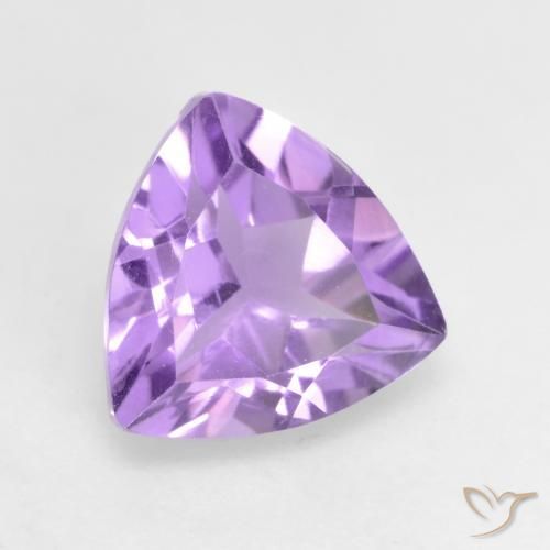 Amatista Violeta medio natural de 1.53 ct, Trillón, VS