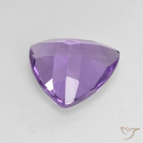 Amatista Violeta medio natural de 2.60 ct, Trillón, VS