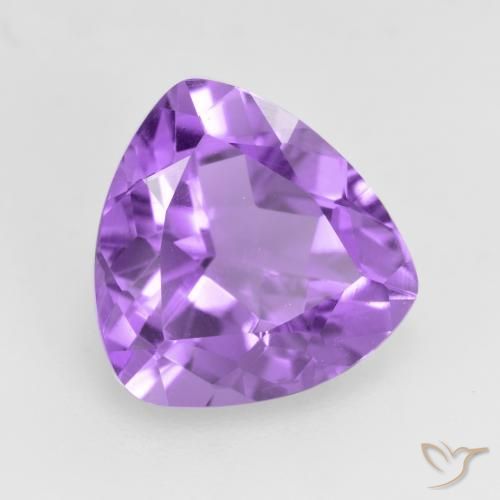 Amatista Violeta medio natural de 2.79 ct, Trillón, VS