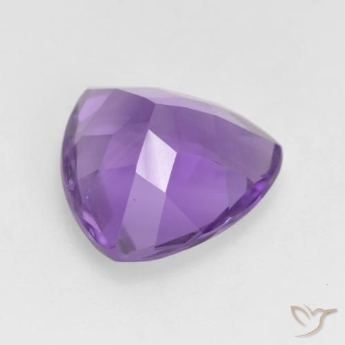 Amatista Violeta medio natural de 2.79 ct, Trillón, VS
