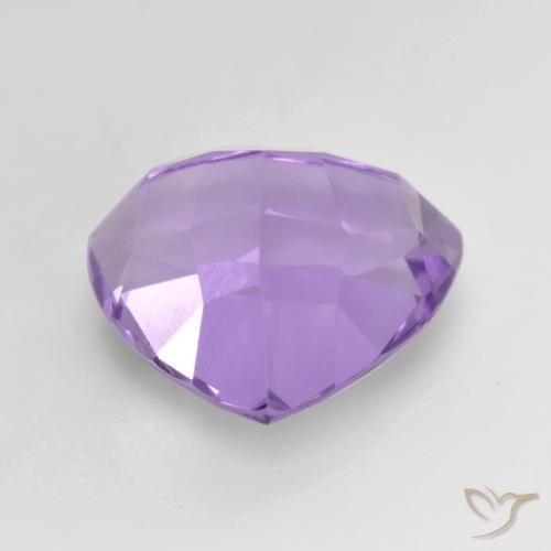 Amatista Violeta medio natural de 3.03 ct, Trillón, VVS-VS