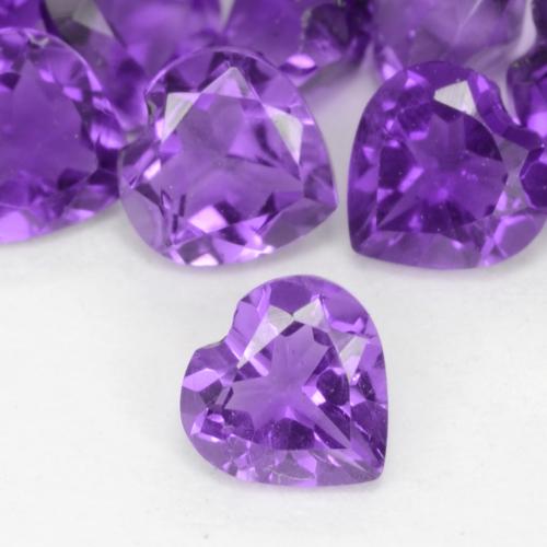 Amatista Violeta vívido natural de 0.21 ct, Corazón, VS