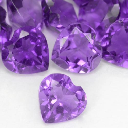 Amatista Violeta vívido natural de 0.21 ct, Corazón, VS