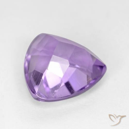 Amatista Violeta medio natural de 3.21 ct, Trillón, VS