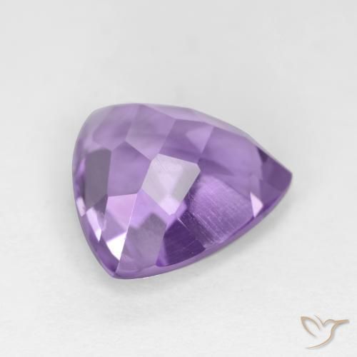 Amatista Violeta rosado natural de 3.08 ct, Trillón, VS