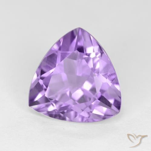 Amatista Violeta medio natural de 2.81 ct, Trillón, VS