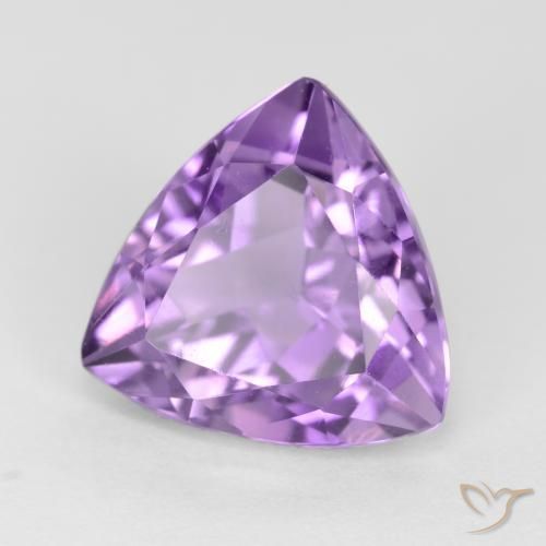 Amatista Violeta medio natural de 3.03 ct, Trillón, VS