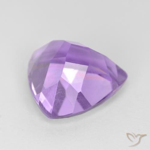 Amatista Violeta medio natural de 3.02 ct, Trillón, VS