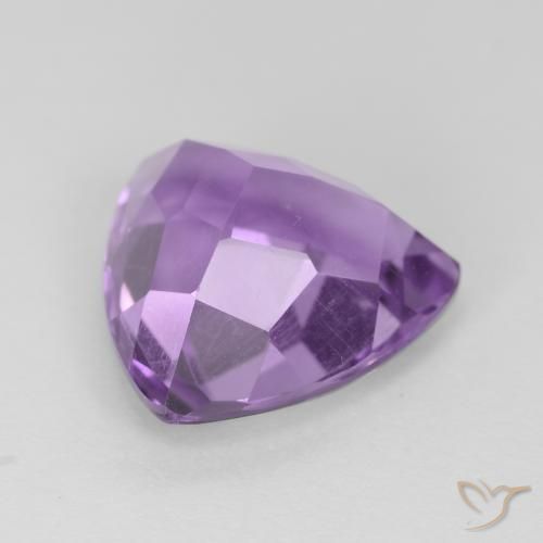 Amatista Violeta medio natural de 3.07 ct, Trillón, VS