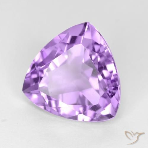 Amatista Violeta medio natural de 3.04 ct, Trillón, VS