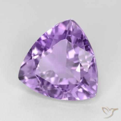 Amatista Violeta oscuro natural de 2.85 ct, Trillón, VS