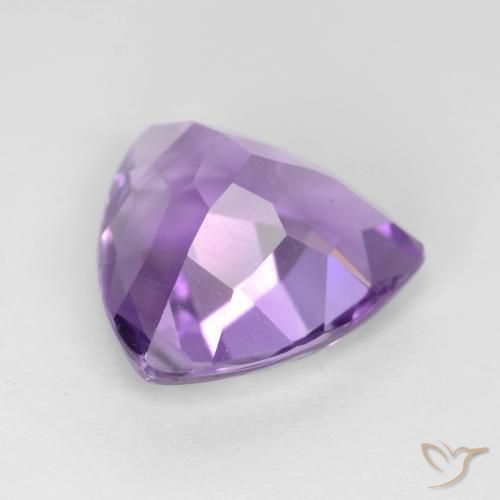 Amatista Violeta oscuro natural de 2.85 ct, Trillón, VS