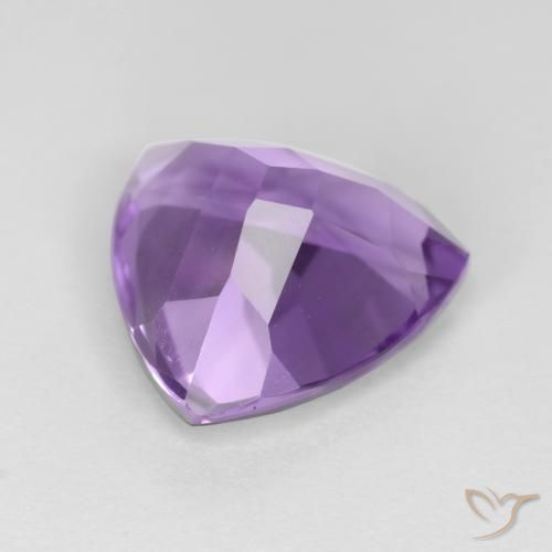 Amatista Violeta medio natural de 3.00 ct, Trillón, VS