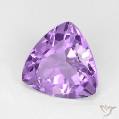 Amatista Violeta medio natural de 2.87 ct, Trillón, VS