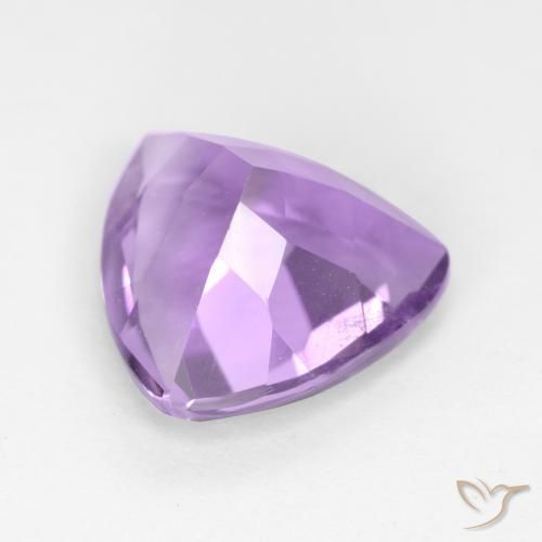 Amatista Violeta oscuro natural de 2.66 ct, Trillón, VS