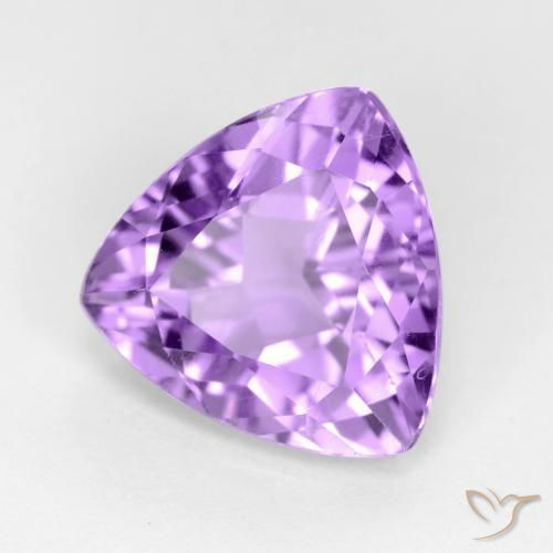 Amatista Violeta oscuro natural de 2.97 ct, Trillón, VS