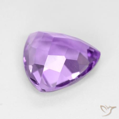 Amatista Violeta medio natural de 2.78 ct, Trillón, VVS-VS