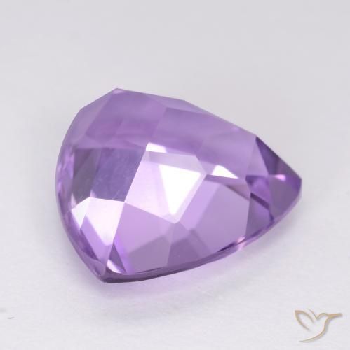 Amatista Violeta medio natural de 3.15 ct, Trillón, VS