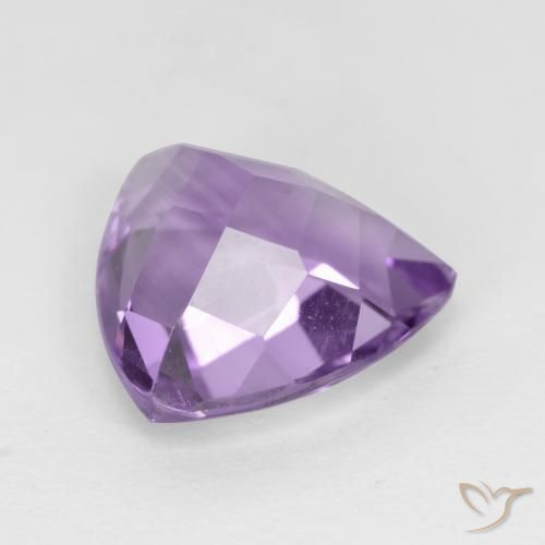 Amatista Violeta oscuro natural de 2.80 ct, Trillón, VS
