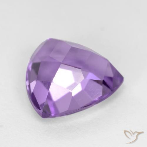 Amatista Violeta medio natural de 3.13 ct, Trillón, VS