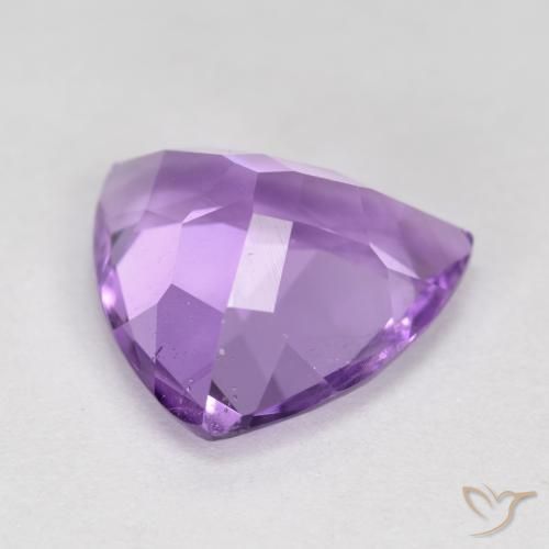 Amatista Violeta medio natural de 2.72 ct, Trillón, VS