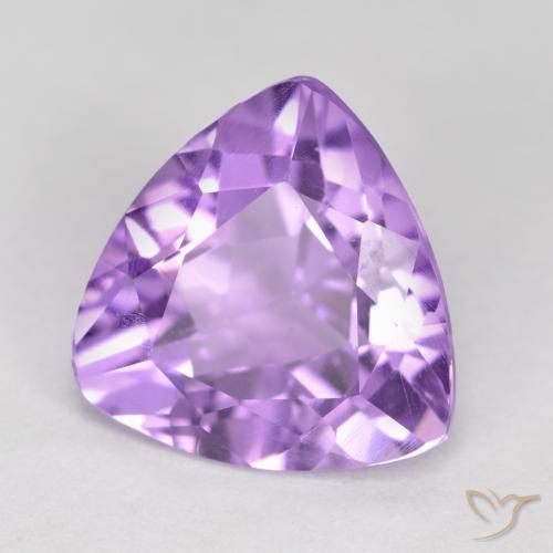Amatista Violeta medio natural de 2.71 ct, Trillón, VS