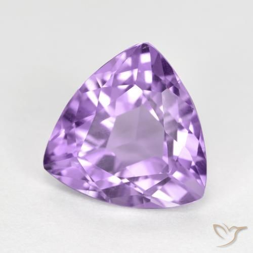 Amatista Violeta medio natural de 3.01 ct, Trillón, VS