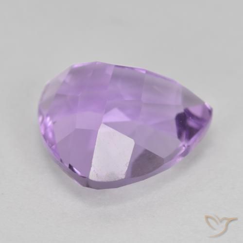 Amatista Violeta medio natural de 3.07 ct, Trillón, VS