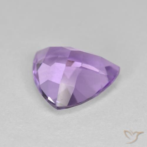 Amatista Violeta medio natural de 2.78 ct, Trillón, VS