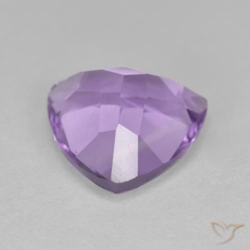 Amatista Violeta medio natural de 3.03 ct, Trillón, VS