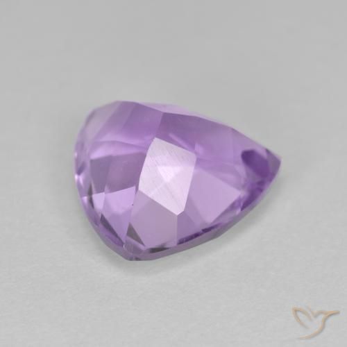 Amatista Violeta medio natural de 2.90 ct, Trillón, VS