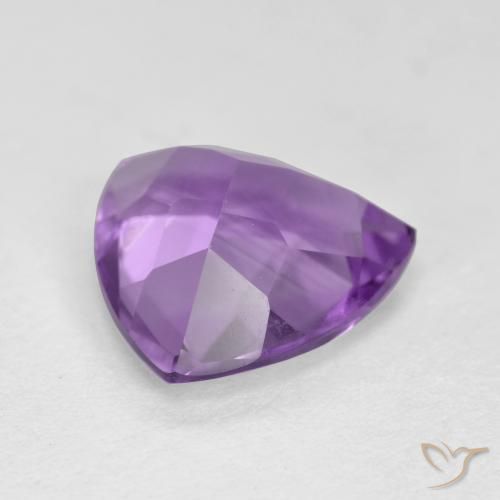 Amatista Violeta medio natural de 2.74 ct, Trillón, VS