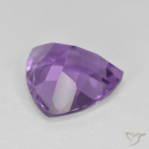 Amatista Violeta medio natural de 2.88 ct, Trillón, VS