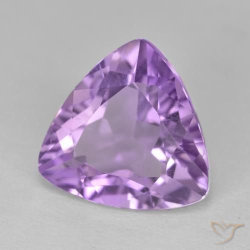Amatista Violeta medio natural de 3.01 ct, Trillón, VS