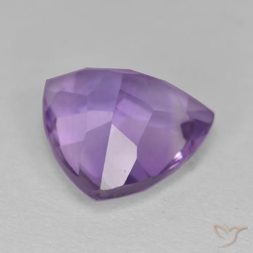 Amatista Violeta medio natural de 3.01 ct, Trillón, VS