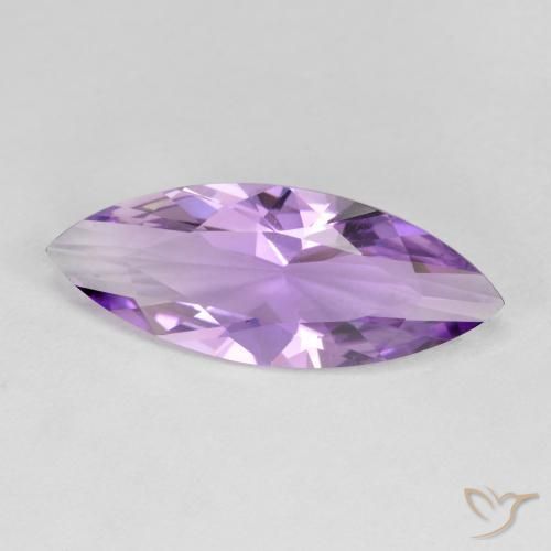 Amatista Violeta medio natural de 2.61 ct, Marquesa, VVS-VS
