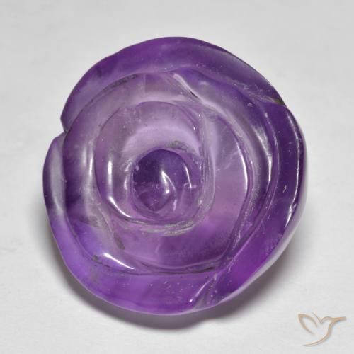 Amatista Violeta claro medio natural de 19.64 ct, Corte Flor, Translúcido