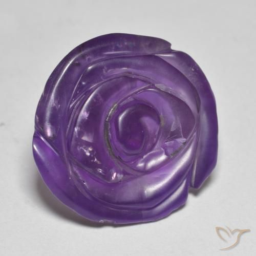 Amatista Violeta claro medio natural de 16.81 ct, Corte Flor, Translúcido